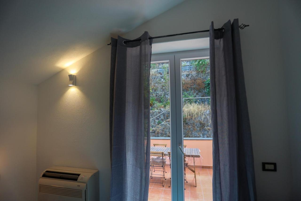 Appartamento Panoramico La Rosa Dei Venti-Libeccio อีสเกีย ภายนอก รูปภาพ